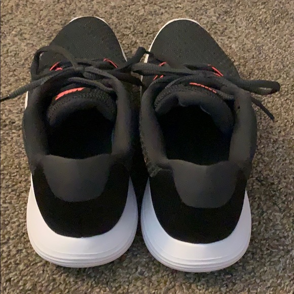 Nike Lunarlon running shoes - Picture 3 of 4